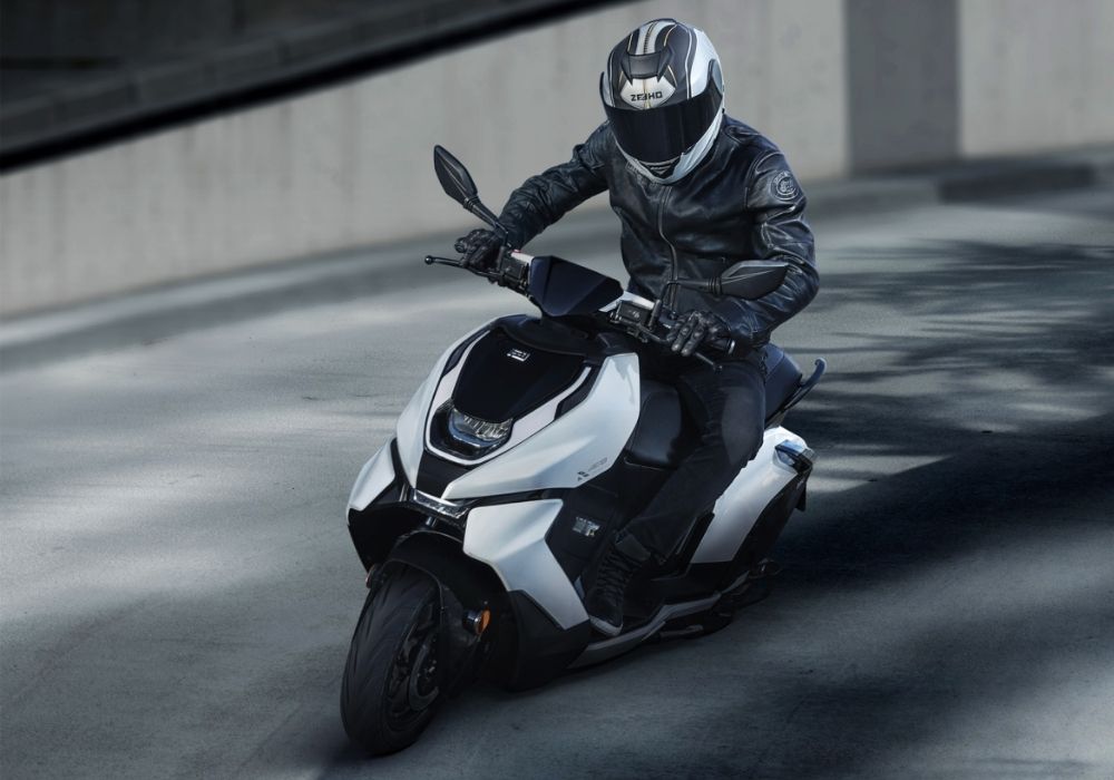קטנוע חשמלי זיהו ZEEHO AE8 MAX - RideMax4