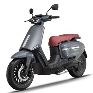 קטנוע 125 ולוצ'יפרו טניס - Velocifero Tennis 125 Gasoline6