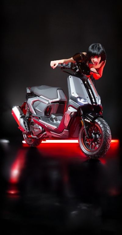 קטנוע מובסטר 125 ולוציפרו - רקע נייד